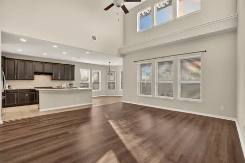 $575,000 | 401 Daniel Crossing, Liberty Hill, TX 78642