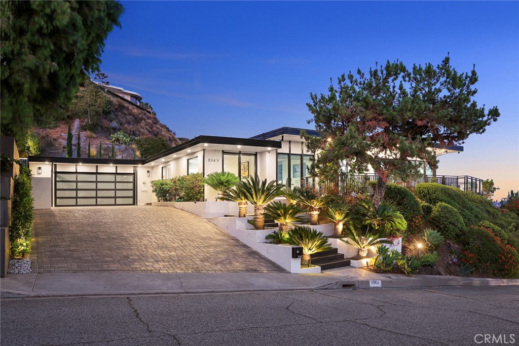 1840 Deermont Road Glendale, CA 91207 - Photo 2 of 70