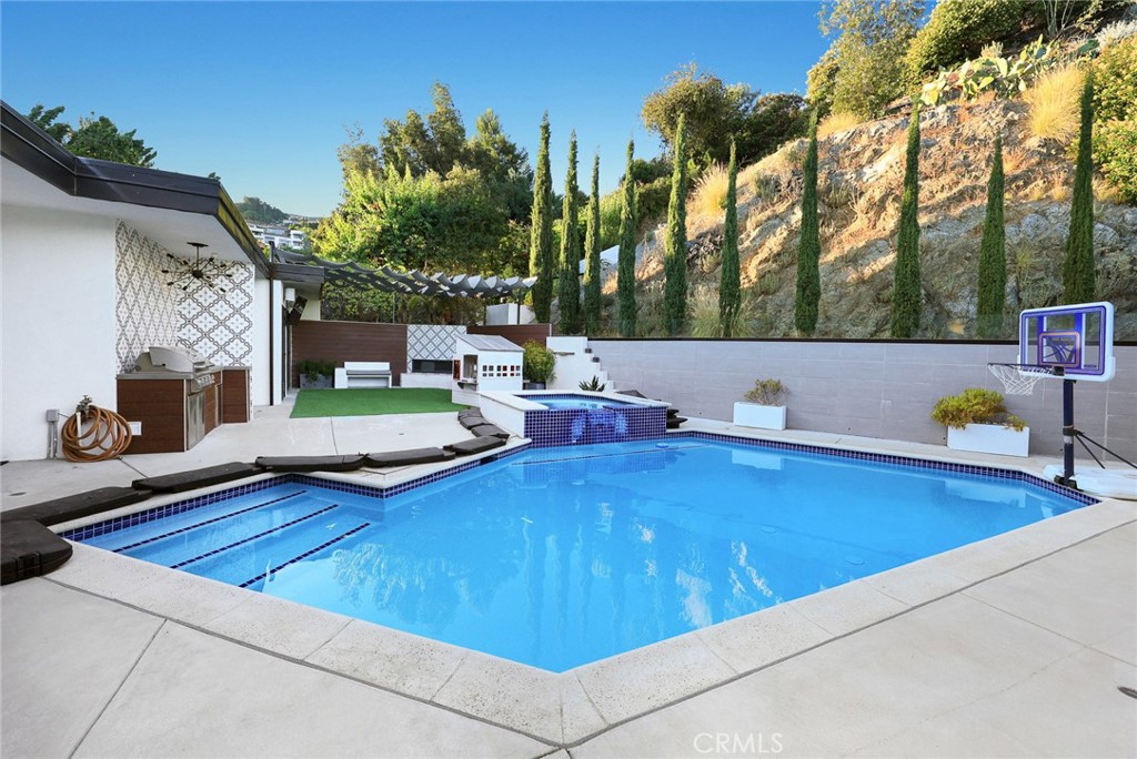 1840 Deermont Road Glendale, CA 91207 - Photo 45 of 70