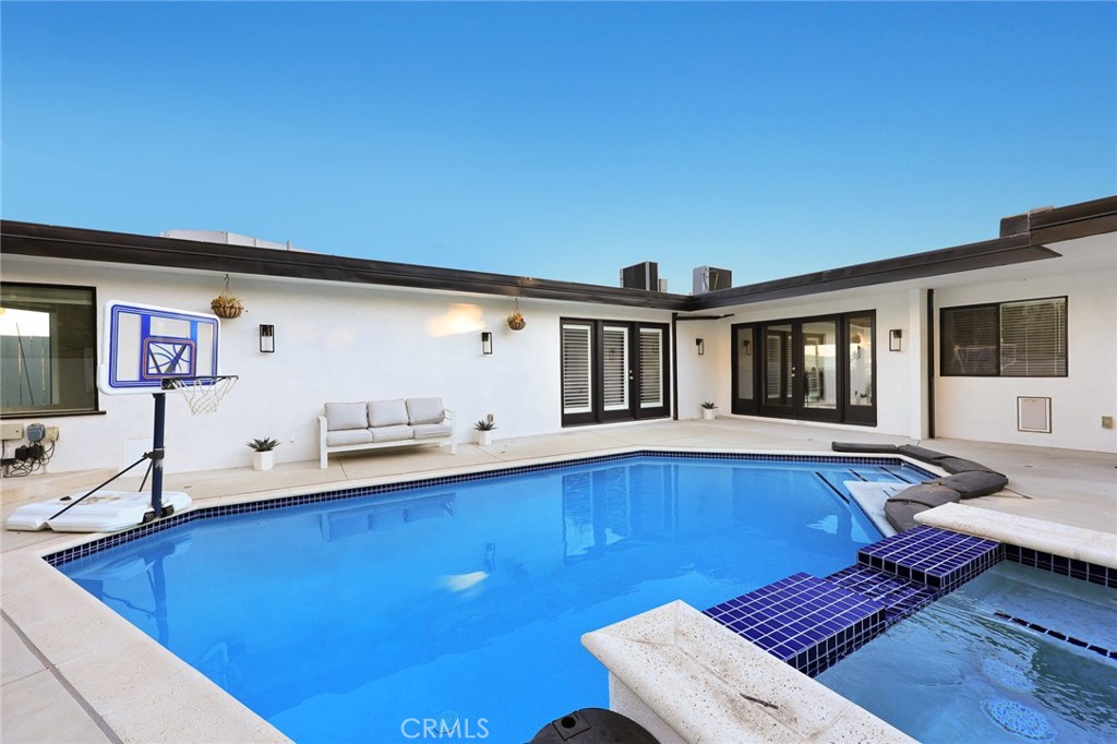 1840 Deermont Road Glendale, CA 91207 - Photo 48 of 70