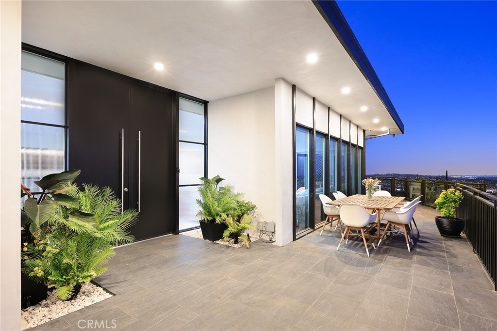 1840 Deermont Road Glendale, CA 91207 - Photo 5 of 70