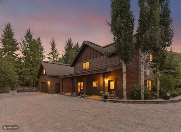 $1,995,000 | 713 South River Street, Hailey, ID 83333