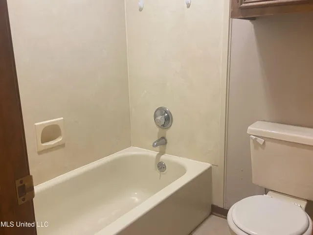 $1,700 | 206 Casa Urbano Drive, Clinton, MS 39056