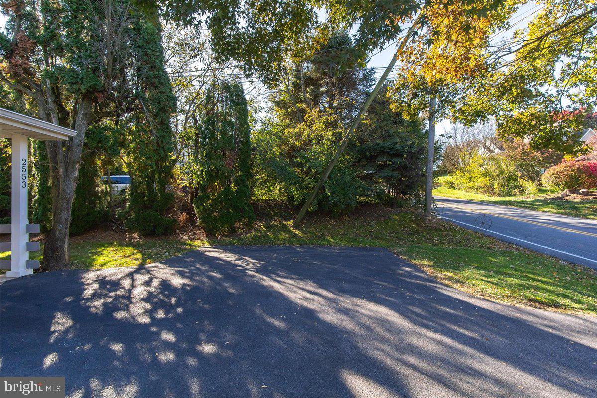 2553 Falling Spring Road Chambersburg, PA 17202 - Photo 4 of 29 Driveway