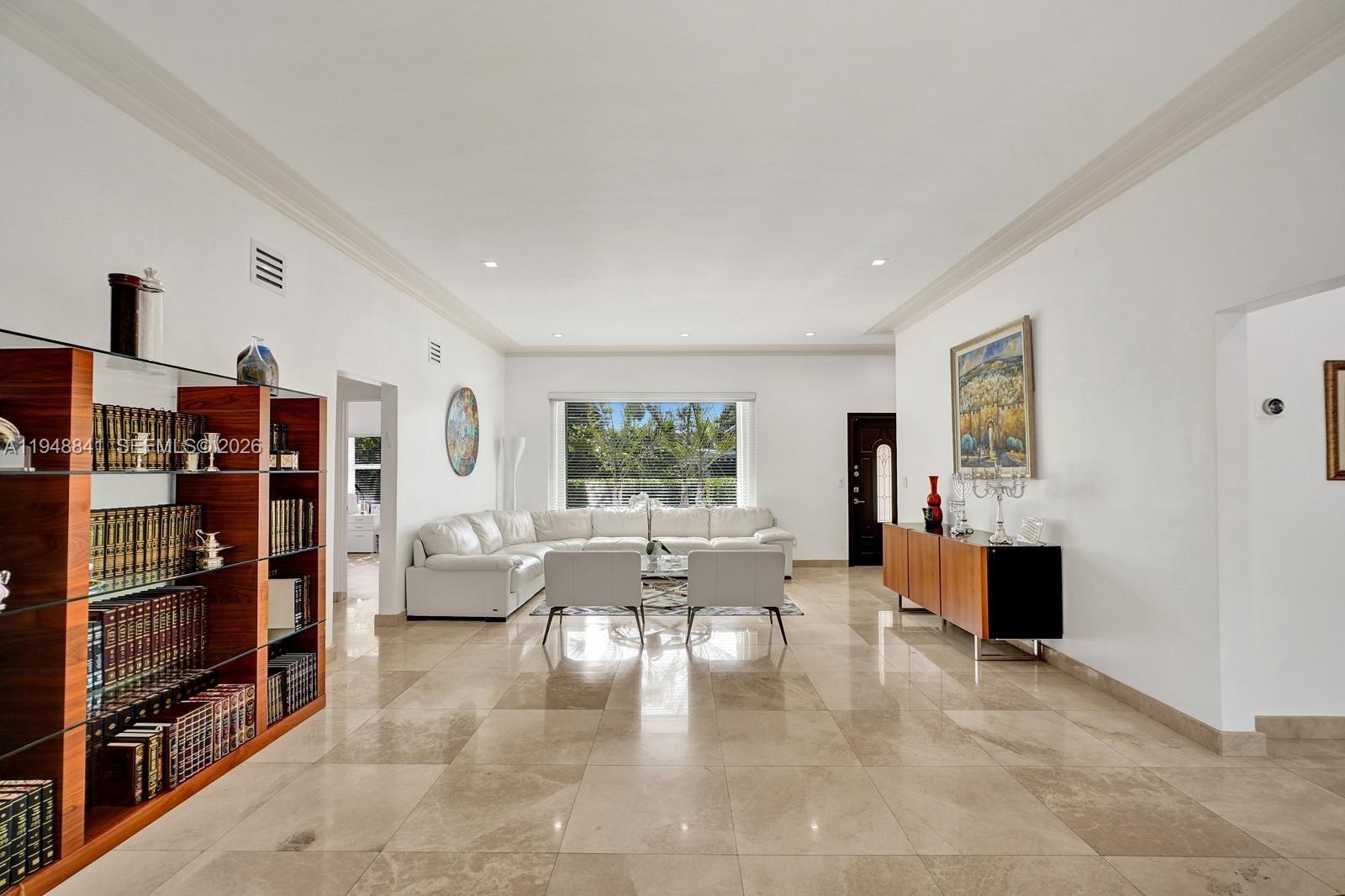 3757 Prairie Avenue Miami Beach, FL 33140 - Photo 3 of 19