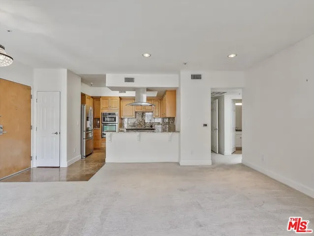 $3,400 | 937 12th Street, Unit 308, Santa Monica, CA 90403