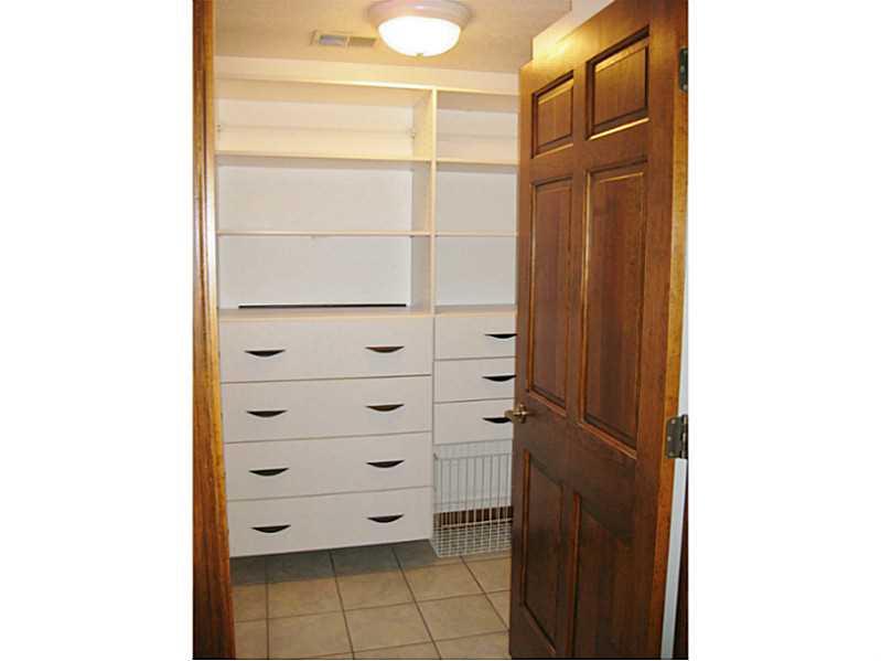346 Germain Road Wexford, PA 15090 - Photo 10 of 20 Master Bedroom. Walk in closet with built in organizer