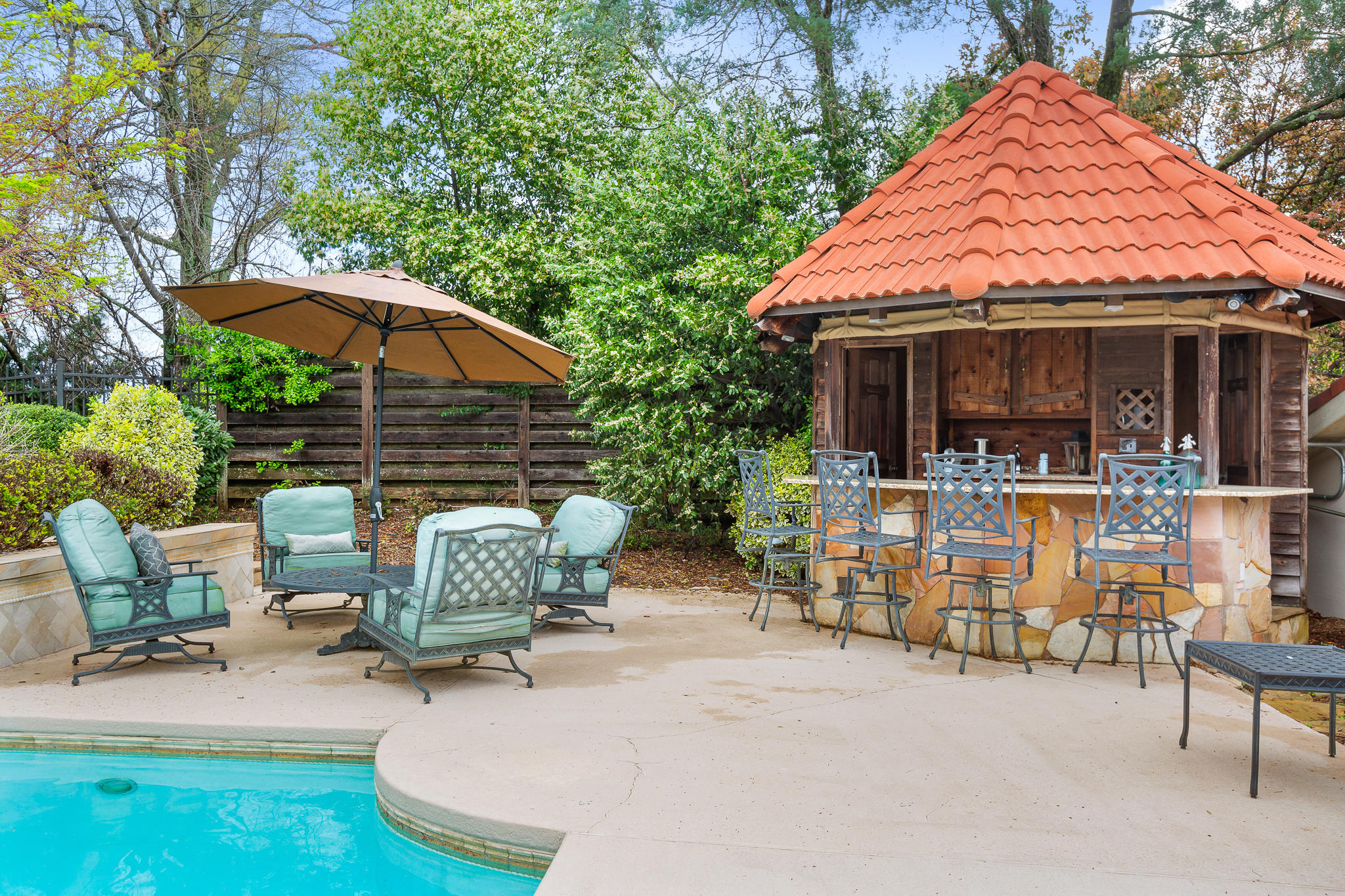 330 North Crest Road Chattanooga, TN 37404 - Photo 66 of 73 CABANA