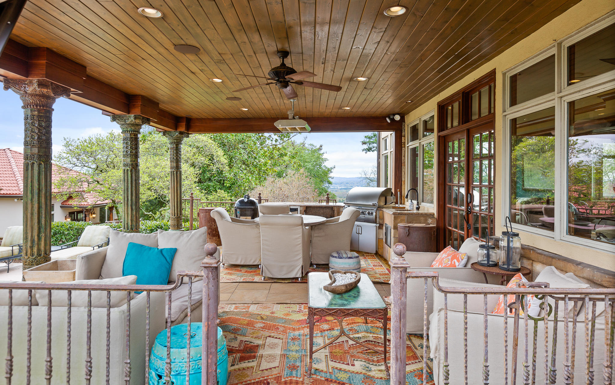 330 North Crest Road Chattanooga, TN 37404 - Photo 10 of 73 SIDE PATIO