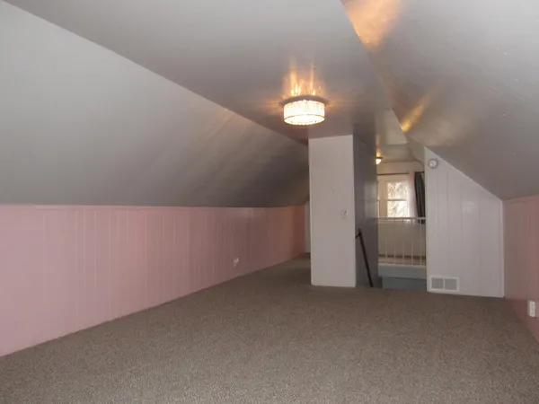 $139,500 | 302 West 5th Avenue, Lakefield, MN 56150