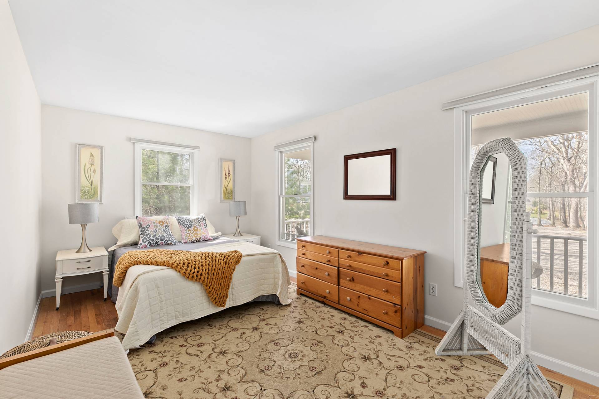 34 Old Fish Cove Road Southampton, NY 11968 - Photo 10 of 17 a bed room with a bed and a window