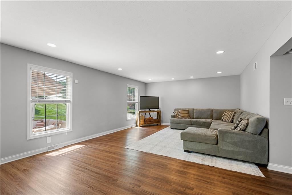 400 Abbey Lane Rostraver Township, PA 15012 - Photo 12 of 45