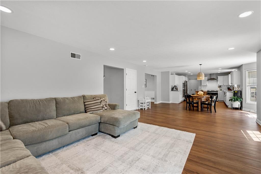 400 Abbey Lane Rostraver Township, PA 15012 - Photo 14 of 45