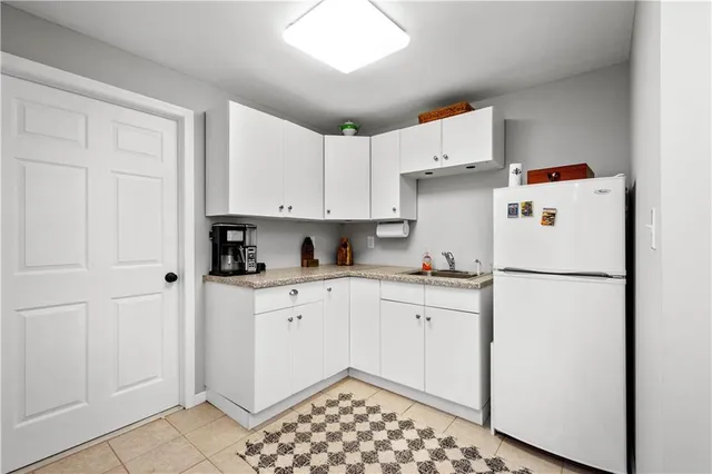 $440,000 | 400 Abbey Lane, Rostraver Township, PA 15012