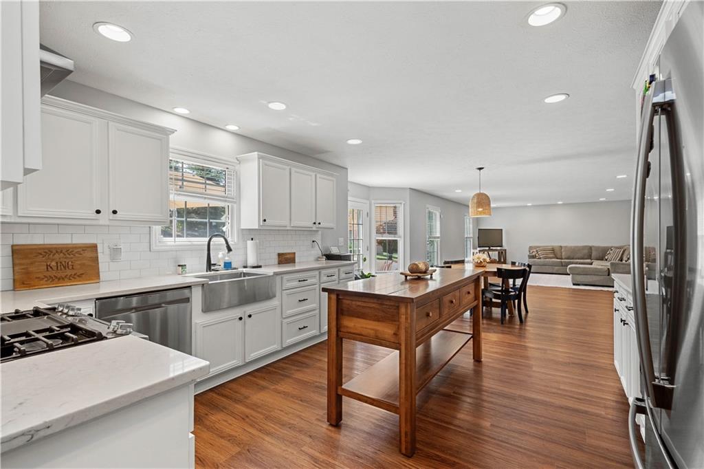 400 Abbey Lane Rostraver Township, PA 15012 - Photo 9 of 45