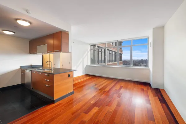 $795,000 | 1485 5th Avenue, Unit 22C | Harlem