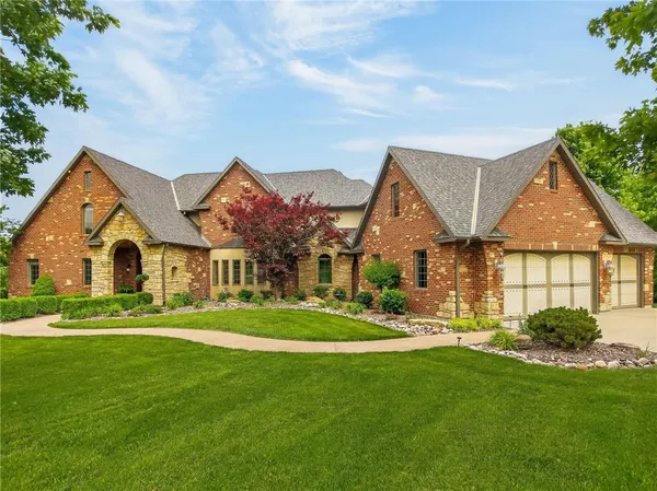 $1,550,000 | 14010 Northeast 121st Street, Kearney, MO 64060