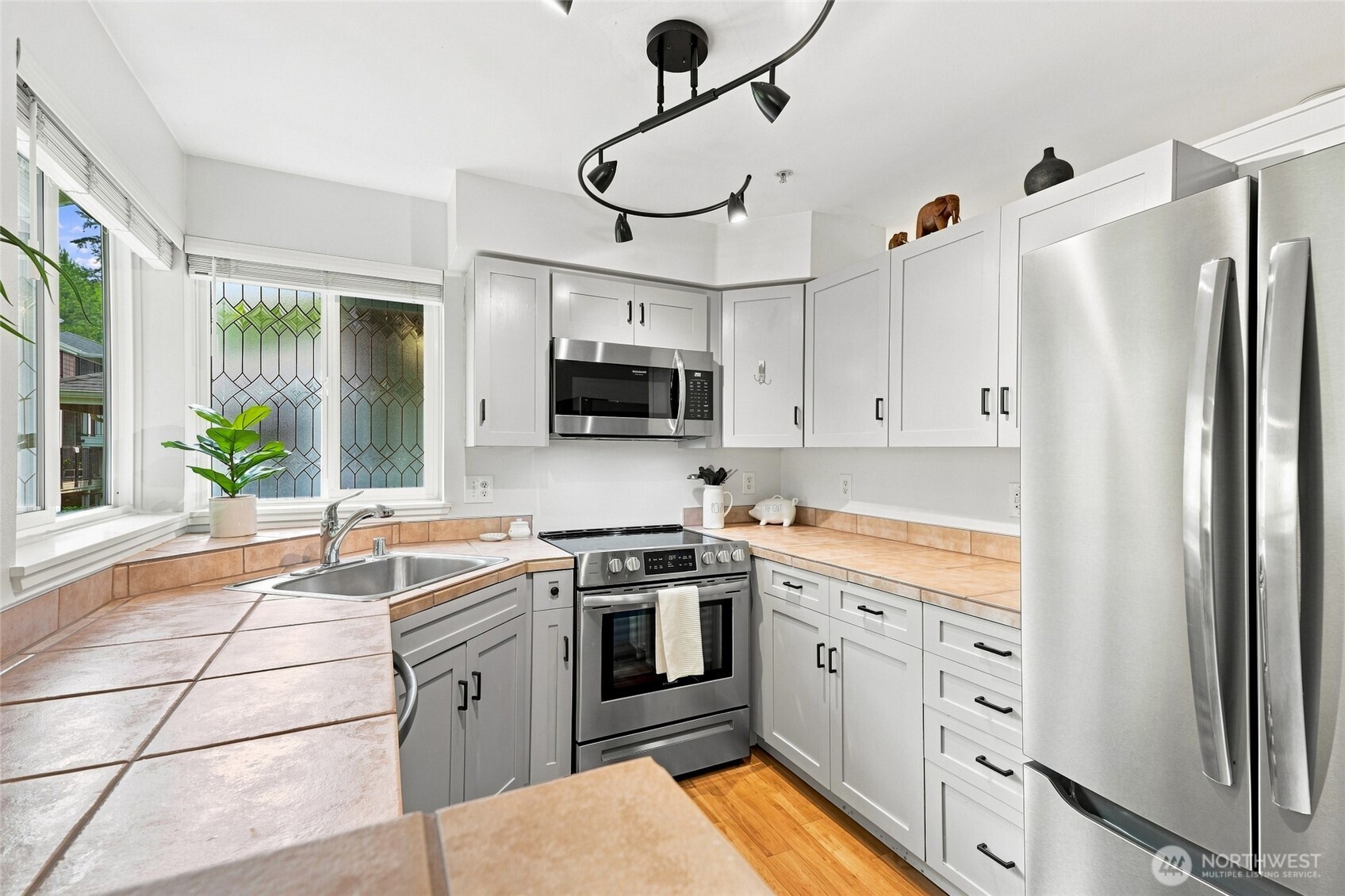 3903 243rd Place Southeast, Unit N301 Bothell, WA 98021 - Photo 4 of 35 Gallery Image 4