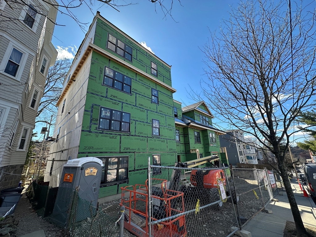 61 Montebello Road, Unit 4 Boston, MA 02130 - Photo 5 of 14 Gallery Image 5