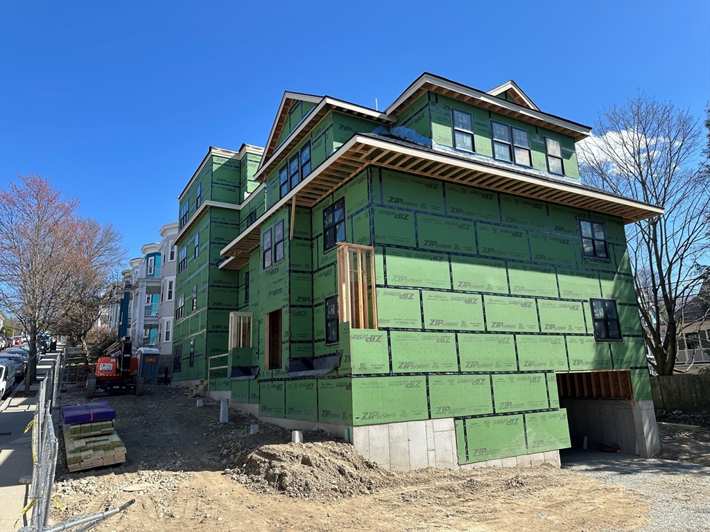 61 Montebello Road, Unit 4 Boston, MA 02130 - Photo 6 of 14 Gallery Image 6