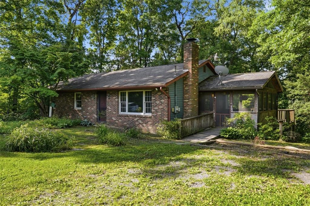 256 Ridge Road Zelienople, PA 16063 - Photo 1 of 46 Gallery Image 1