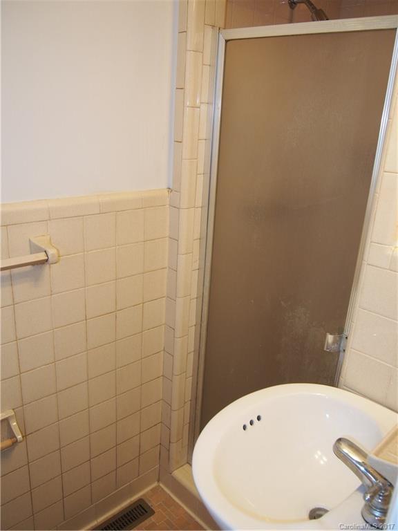 1416 Nottingham Road Kannapolis, NC 28081 - Photo 11 of 19 Gallery Image 11