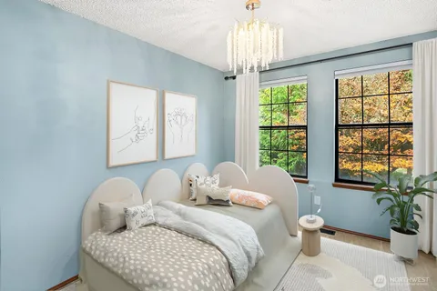 $945,000 | 10113 Northeast 144th Court, Kirkland, WA 98034