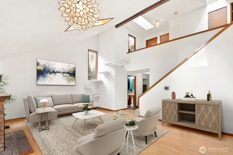 $945,000 | 10113 Northeast 144th Court, Kirkland, WA 98034