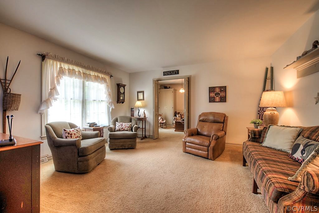 12512 Courthouse Road Dinwiddie, VA 23841 - Photo 6 of 50 Gallery Image 6
