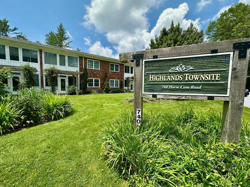 740 Horse Cove Road, Unit 9 Highlands, NC 28741 - Photo 1 of 26 Welcome to Highlands Townsite