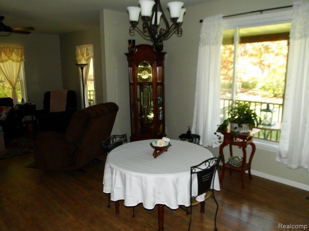 237 South Elba Road Lapeer, MI 48446 - Photo 14 of 42 Dining Room (2)