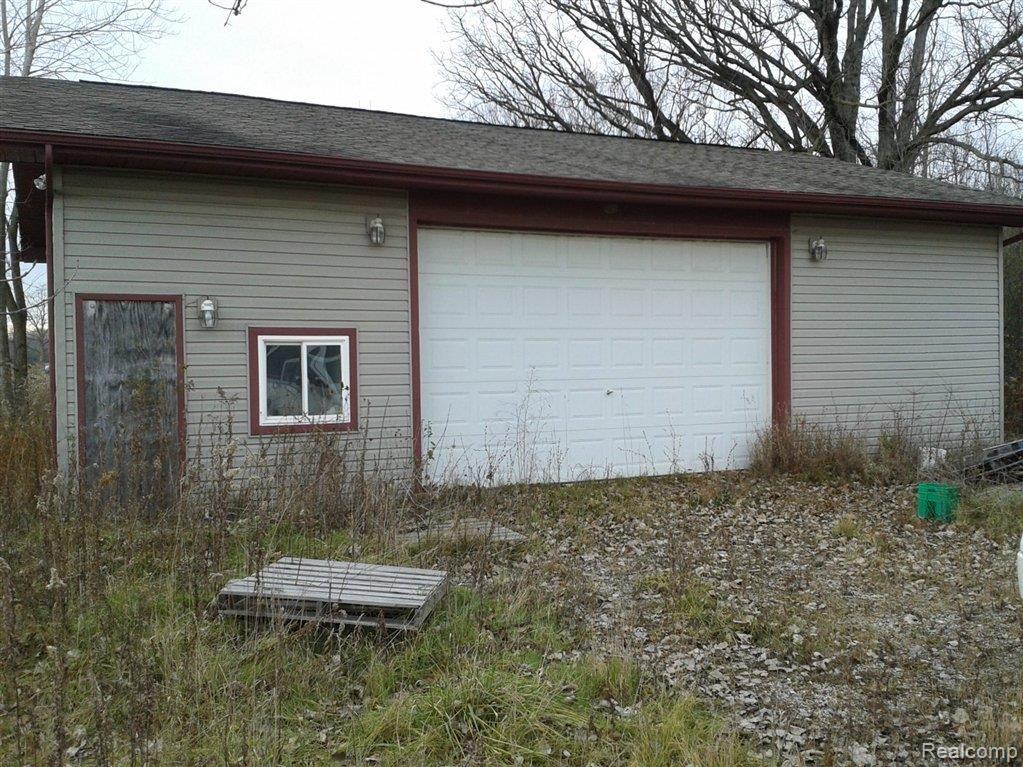 8061 Merritt Road Ypsilanti, MI 48197 - Photo 3 of 5 merritt 3.jpg
