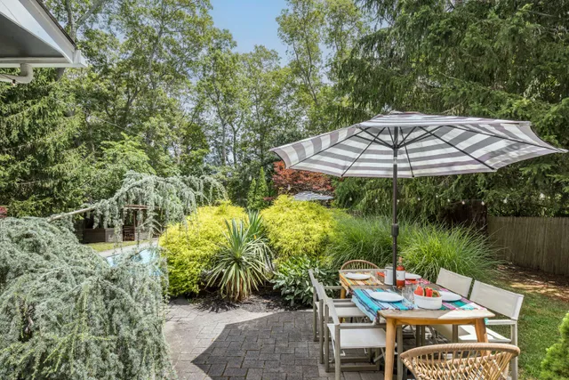 $32,000 | 27 Sandra Road, East Hampton, NY 11937