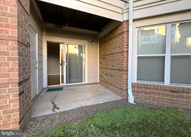 $1,900 | 12919 Alton Square, Unit 112, Herndon, VA 20170