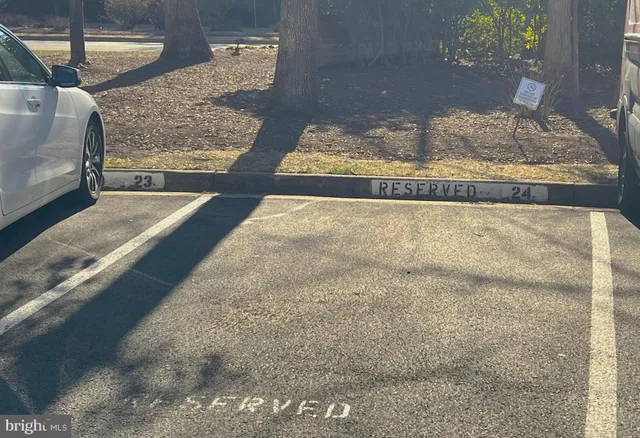 $1,900 | 12919 Alton Square, Unit 112, Herndon, VA 20170