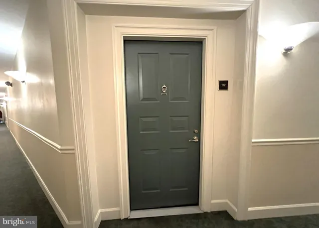 $1,900 | 12919 Alton Square, Unit 112, Herndon, VA 20170