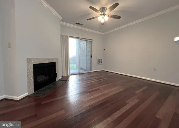 $1,800 | 12919 Alton Square, Unit 112, Herndon, VA 20170