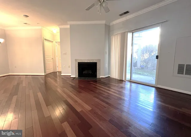 $1,900 | 12919 Alton Square, Unit 112, Herndon, VA 20170