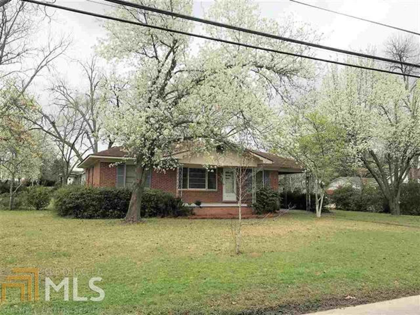 144 Maple Street Cochran, GA 31014 - Photo 1 of 1