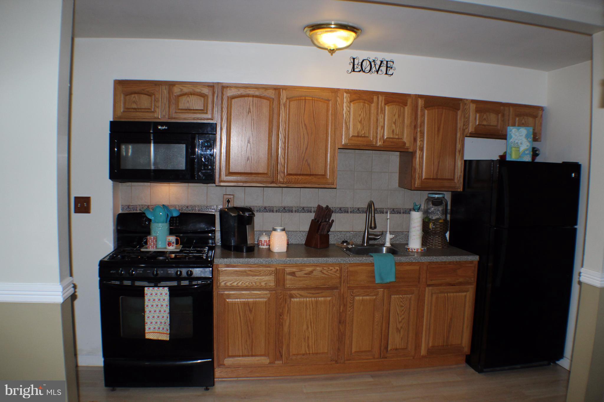 1612 Manor Road Baltimore, MD 21222 - Photo 8 of 20 Kitchen