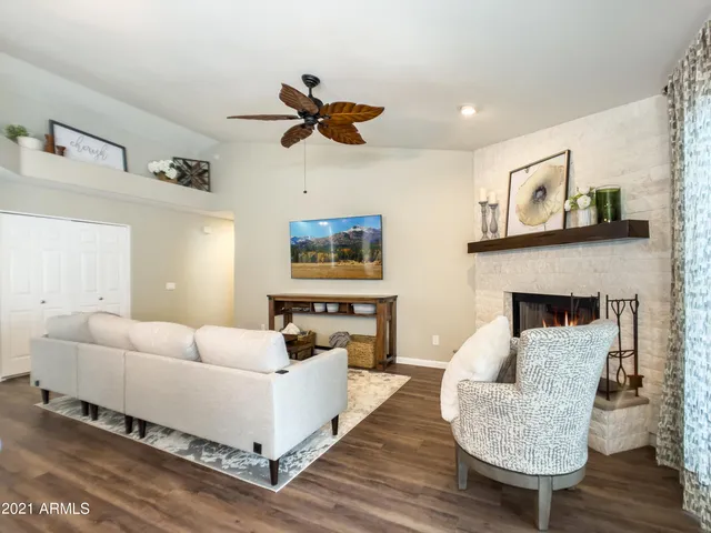 $9,995 | 1218 East Seahorse Lane, Gilbert, AZ 85234