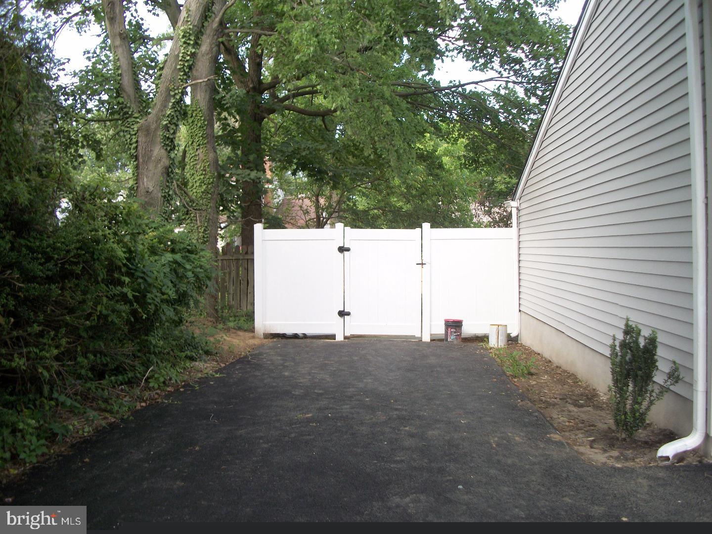 1614 Haddonfield-Berlin Road Cherry Hill, NJ 08003 - Photo 12 of 14 Driveway