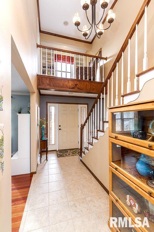 2298 Wynnewood Road Bettendorf, IA 52722 - Photo 3 of 24 Gallery Image 3
