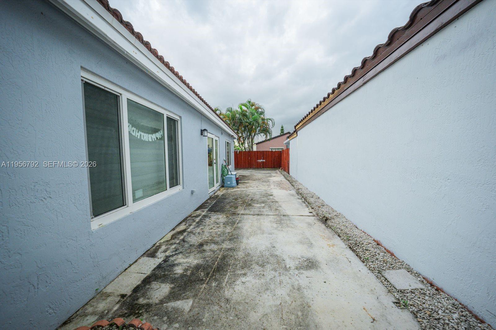 17404 Southwest 142nd Place Miami, FL 33177 - Photo 19 of 29