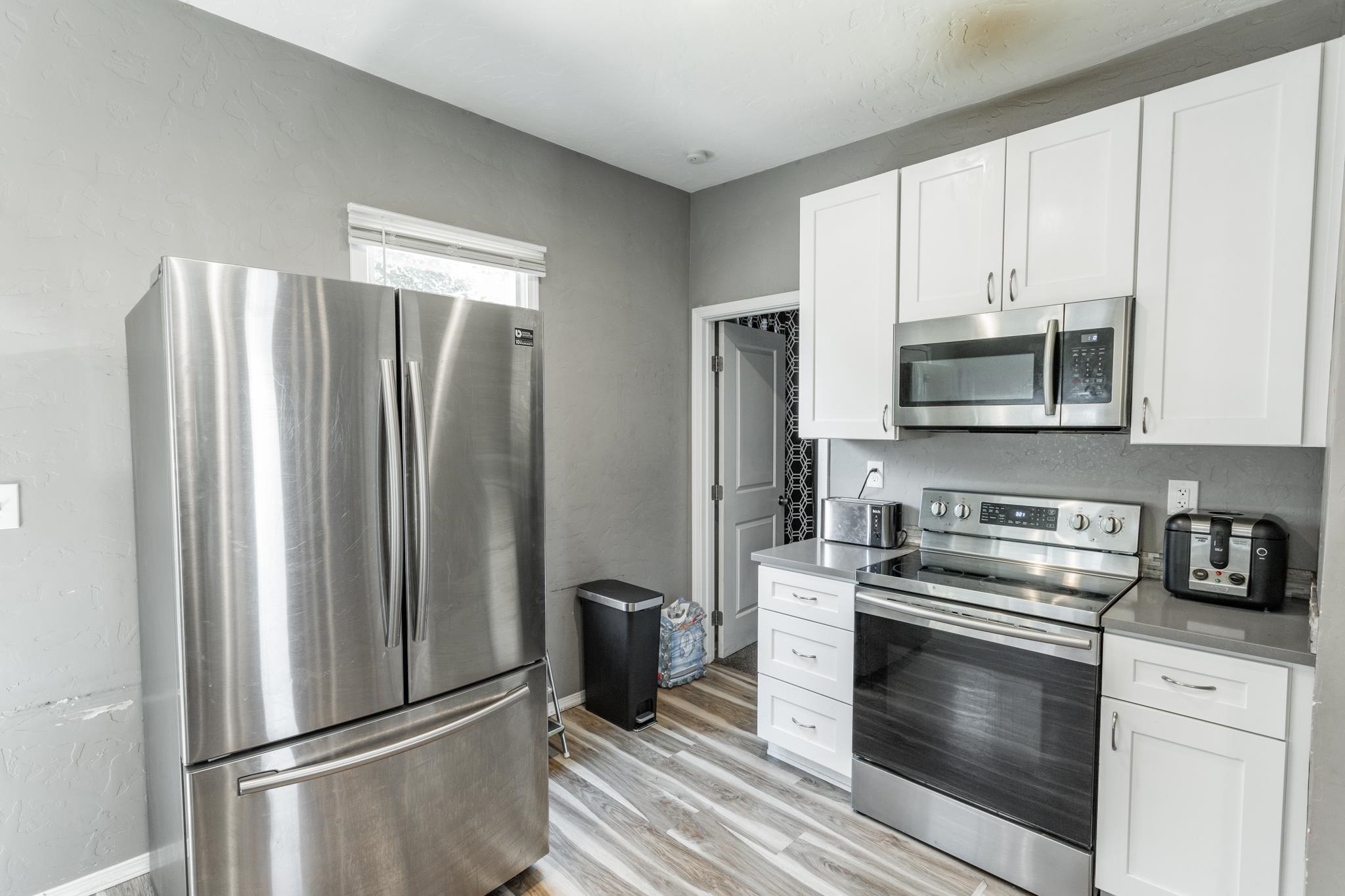 19 East Gordon Avenue Spokane, WA 99207 - Photo 9 of 21