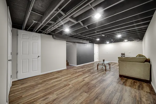 $251,900 | 17509 Maple Avenue, Lansing, IL 60438