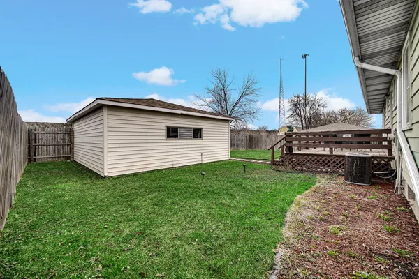 $251,900 | 17509 Maple Avenue, Lansing, IL 60438