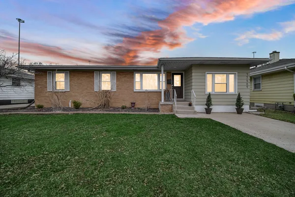 $251,900 | 17509 Maple Avenue, Lansing, IL 60438