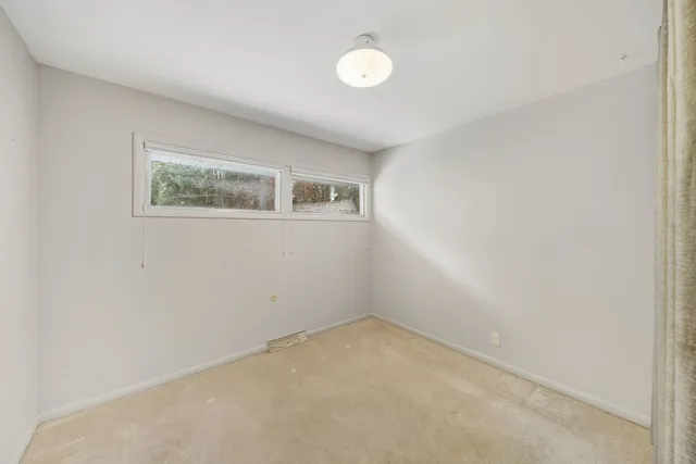 $450,000 | 1515 North River Road, McHenry, IL 60051