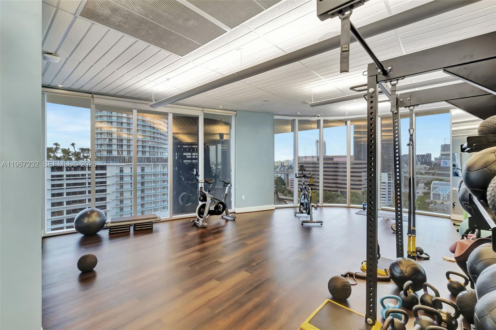 185 Southwest 7th Street, Unit 4410 Miami, FL 33130 - Photo 11 of 30